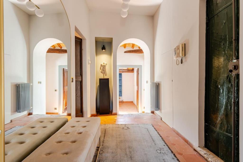 Apartment Giulia Penthouse - 5 Min Piazza Navona *