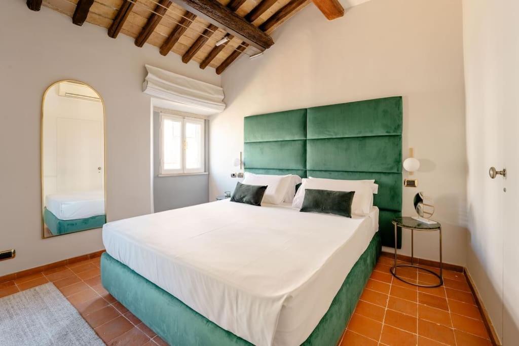 Apartment Giulia Penthouse - 5 Min Piazza Navona